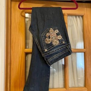 Miss Me signature slim boot 29 jeans pocket design almost new, inseam 35